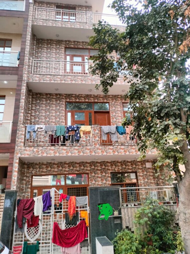 Exterior View, shram-vihar 3.5 Bedroom 30 Sq.Mt. Independent House In Gamma Ii Greater Noida Greater Noida 10319881