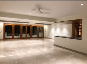 Parking in 4 BHK Apartment at Richmond Towers, Richmond Town – for Rent