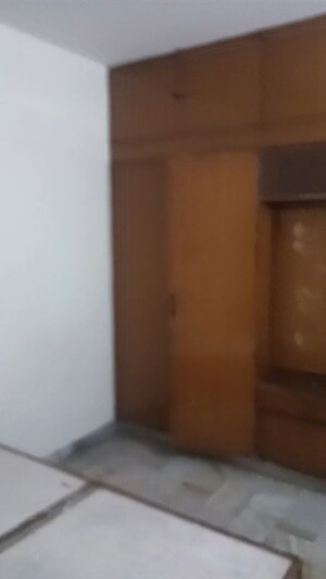 Furnished Amenities in 2 BHK Builder Floor at Lajpat Nagar ii – for Rent