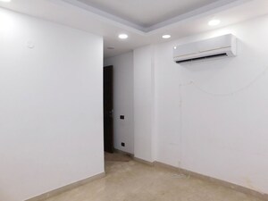 Room in 3 BHK Builder Floor at East Of Kailash – for Rent