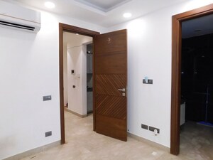 Room in 3 BHK Builder Floor at East Of Kailash – for Rent