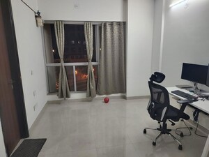 Room in 1 BHK Apartment at UK Iridium, Kandivali East – for Rent