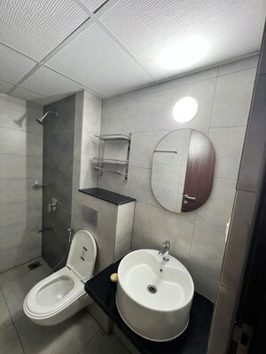 Bathroom in 1 BHK Apartment at Mahindra Alcove, Chandivali – for Rent