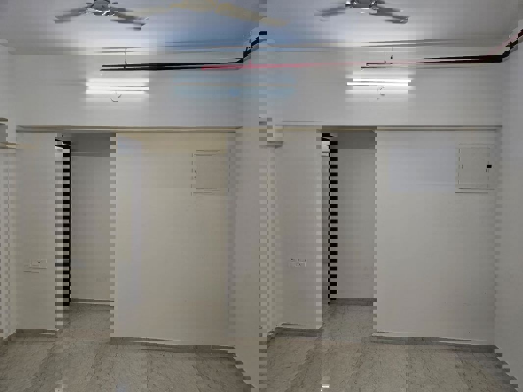 2 BHK + Study Room 550 Sq.Ft. Apartment in UK Iridium