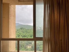 2 BHK Apartment For Rent in One Hiranandani Park Fairway