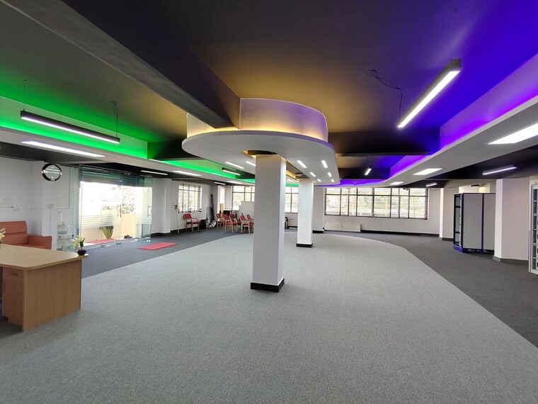  Parking, vastav-mekhri Commercial Office Space 5000 Sq.Ft. In Ganga Nagar Bangalore 9963024