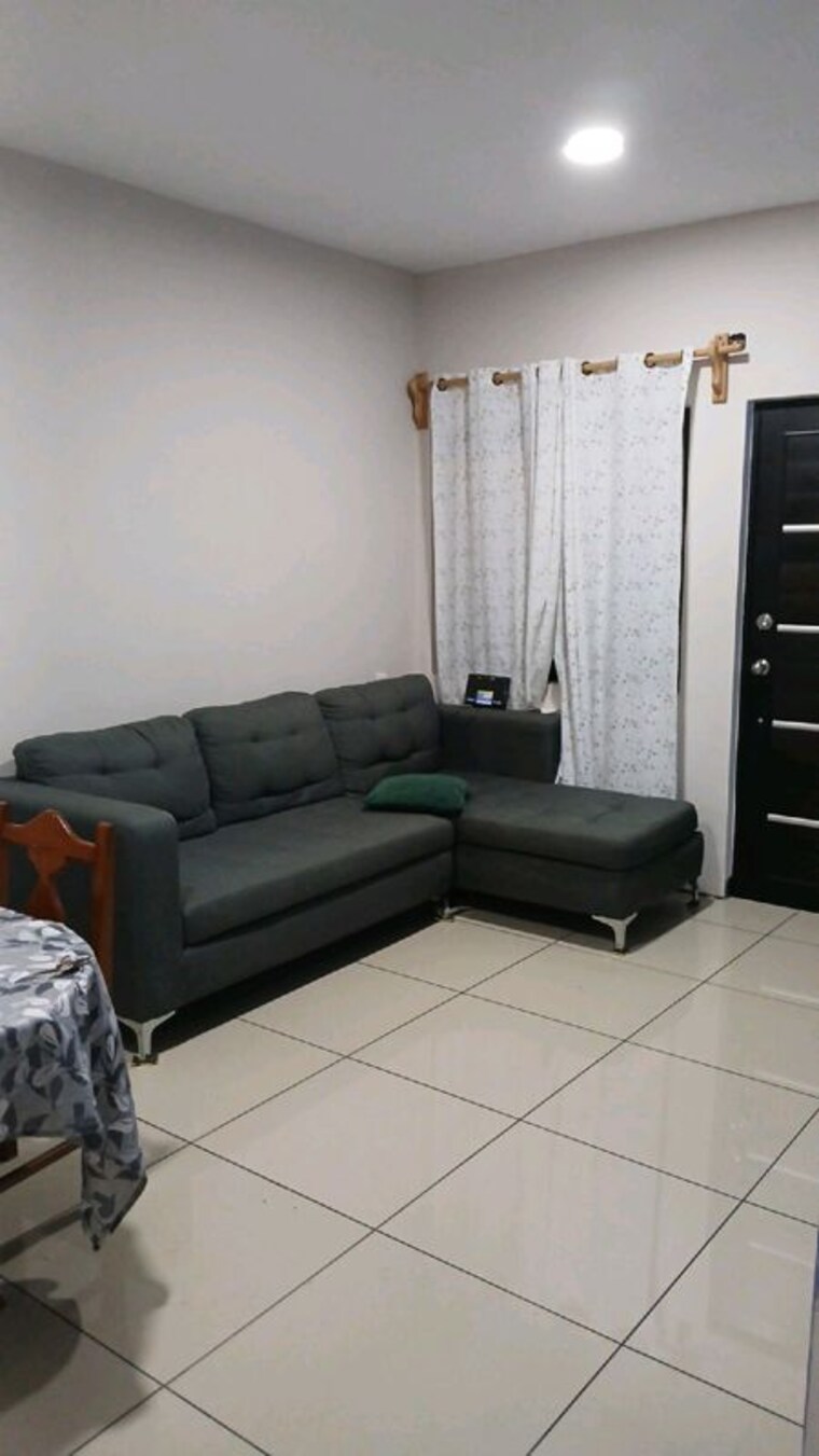 Living Room, paras-tierea 3.5 Bedroom 1750 Sq.Ft. Apartment In Sector 137 Noida 10319948