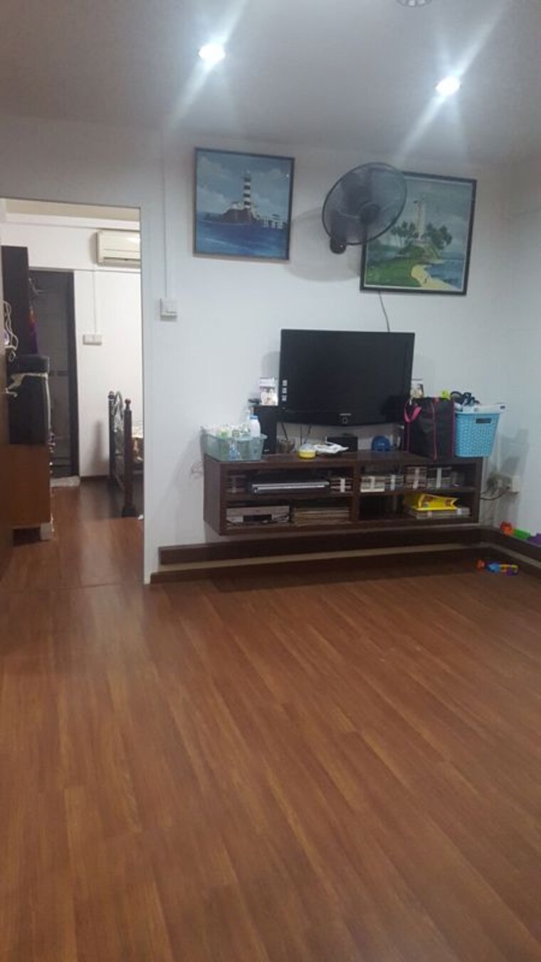 Living Room, paras-tierea 3.5 Bedroom 1750 Sq.Ft. Apartment In Sector 137 Noida 10319948