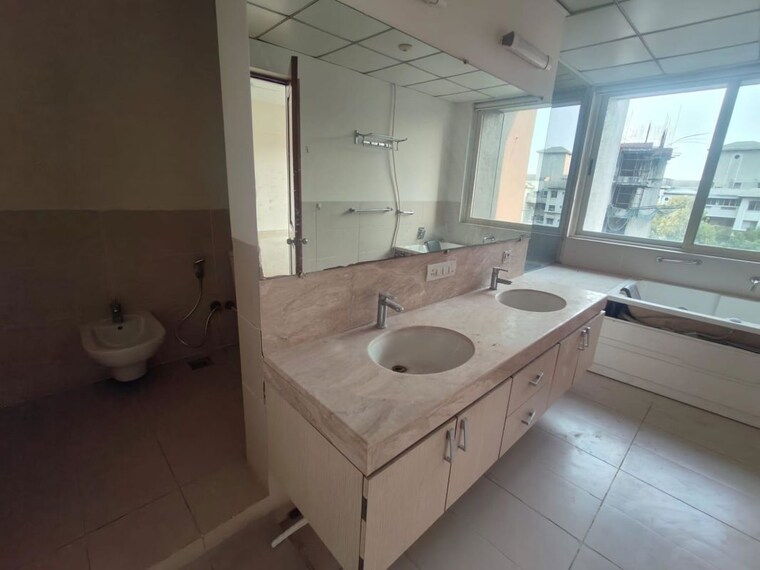 Bathroom, marvel-diva-2 4 Bedroom 4200 Sq.Ft. Apartment In Magarpatta City Pune 10319998