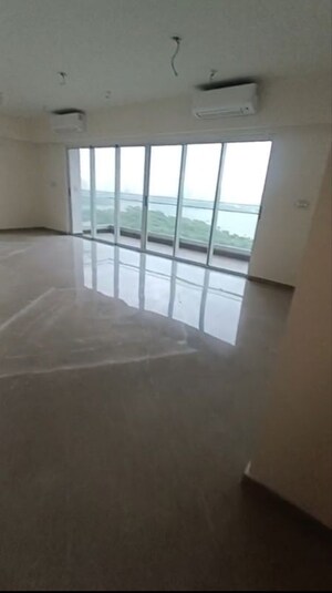 Room in 4 BHK Apartment at LnT Elixir Reserve, Powai – for Rent