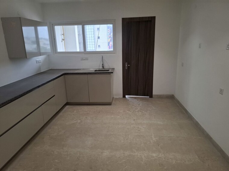 Room, banjara hills 5 Bedroom 4300 Sq.Ft. Apartment In Banjara Hills Hyderabad 10320092