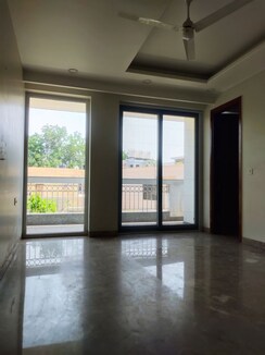 4 BHK + Servant Room Builder Floor For Rent in New Friends Colony