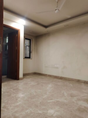 Room in 4 BHK Builder Floor at New Friends Colony – for Rent
