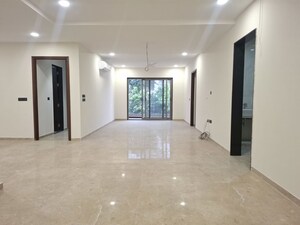 Room in 3 BHK Apartment at Banjara Hills – for Rent