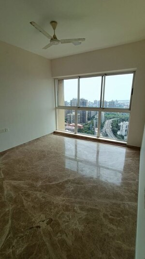 Room in 3 BHK Apartment at Adani Group Western Heights, Andheri West – for Rent