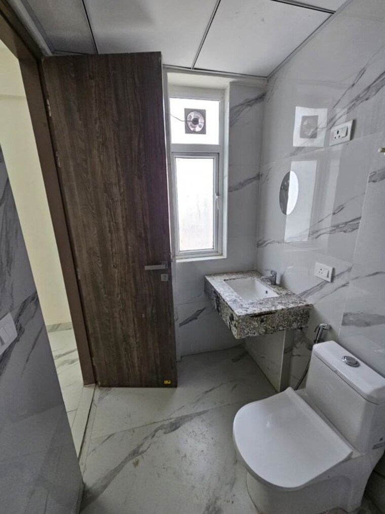 Bathroom, mrg-the-balcony 2 Bedroom 585 Sq.Ft. Apartment In Sector 93 Gurgaon 10320131
