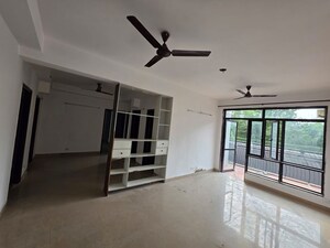 Room in 3.5 BHK Apartment at Gaur Sportswood, Sector 79 – for Rent