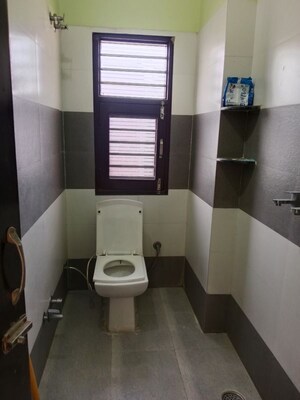 Attached Bathroom in 2 BHK Builder Floor at Sector 18 – for Rent