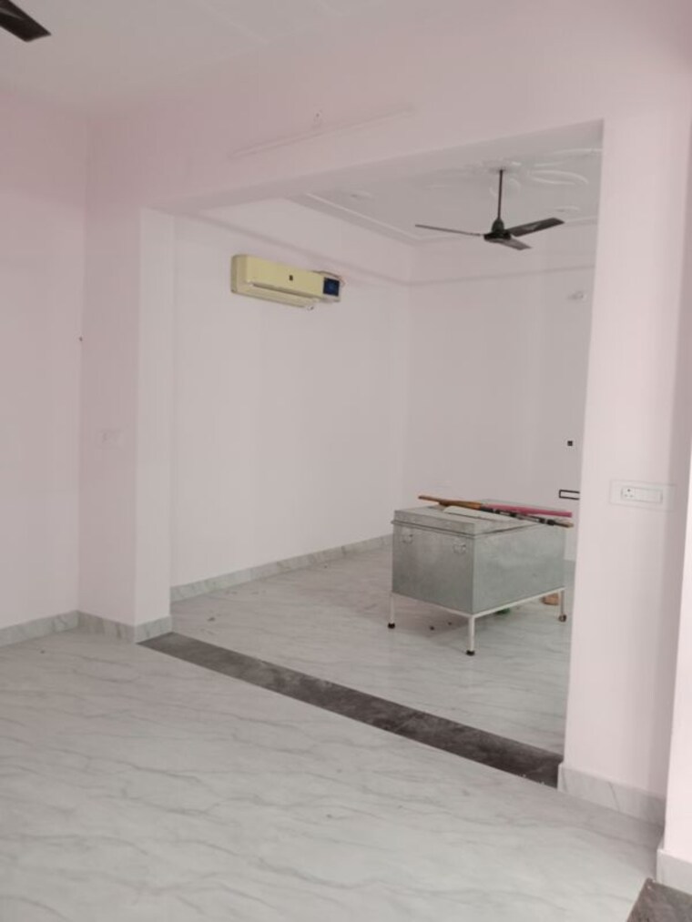 Bathroom, sector 18 3 Bedroom 1902 Sq.Ft. Builder Floor In Sector 18 Panipat 10320180