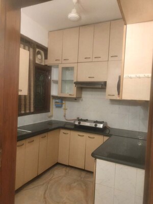 Kitchen in 1 BHK Builder Floor at Delhi Cantonment – for Rent