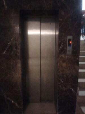 Building Lobby in 1 BHK Builder Floor at Delhi Cantonment – for Rent