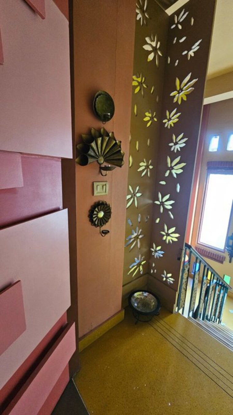 Gym, sector 23 4 Bedroom 1725 Sq.Ft. Independent House In Sector 23 Noida 10320209