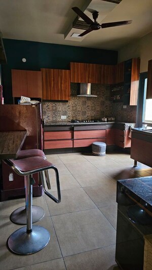 Living Room in 4 BHK Independent House at Sector 23 – for Rent