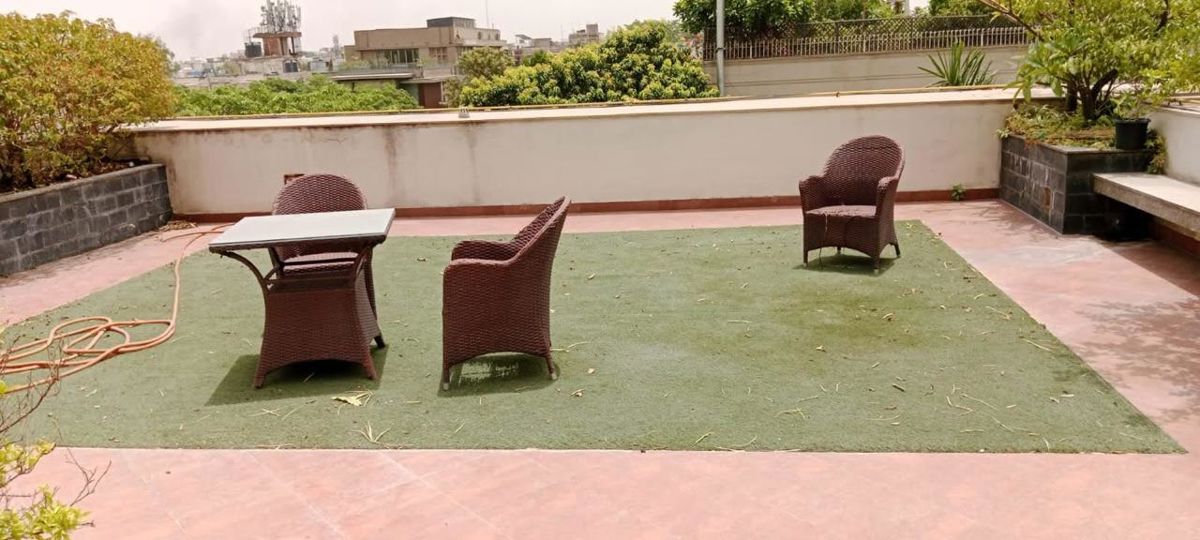 4 BHK + Pooja Room,Servant Room Builder Floor For Rent in Delhi Cantonment