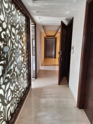 Building Lobby in 4 BHK Builder Floor at Delhi Cantonment – for Rent