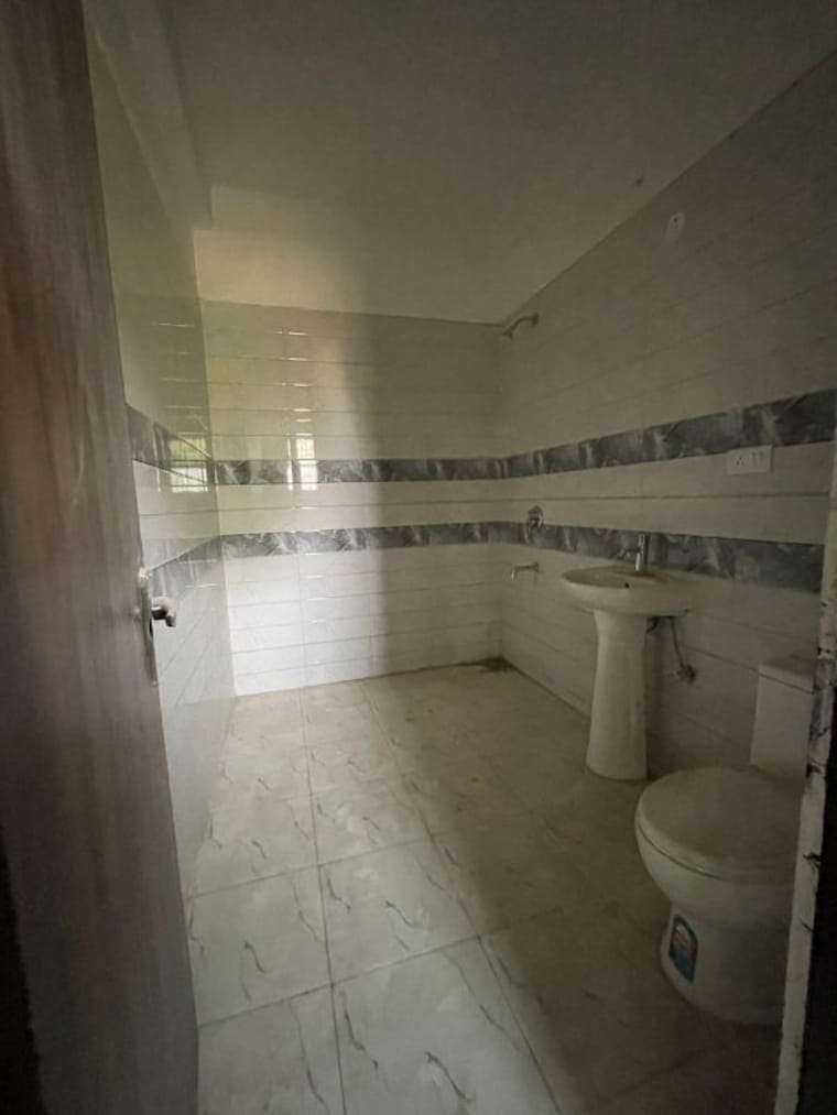 Bathroom, sindhuja-greens 3 Bedroom 1700 Sq.Ft. Villa In Sector 10 Greater Noida Greater Noida 10320220