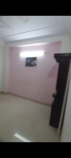 Room in 2 BHK Builder Floor at Shahberi – for Rent