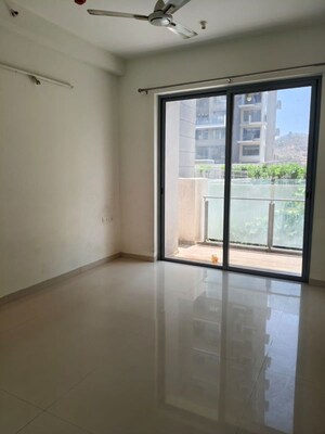 Room in 3 BHK Apartment at Majestique Signature Tower Phase 2, Balewadi – for Rent