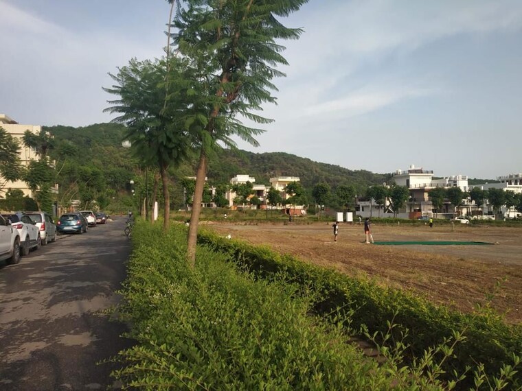 Garden, govind vihar  180 Sq.Yd. Plot In Govind Vihar Dehradun 10318743