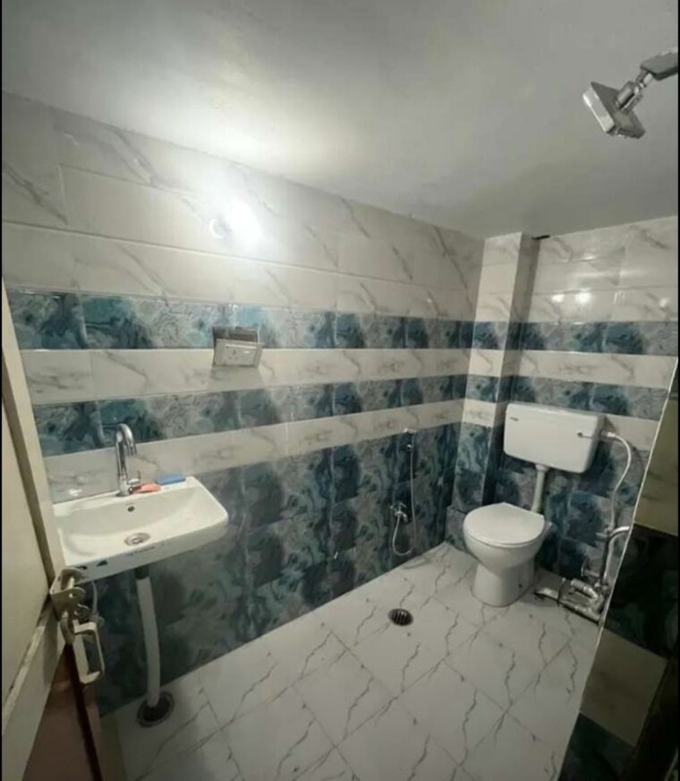 Attached Bathroom, gomti nagar 2 Bedroom 1000 Sq.Ft. Independent House In Gomti Nagar Lucknow 10055114