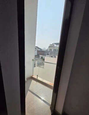 Balcony in 2 BHK Villa at Gomti Nagar – for Rent