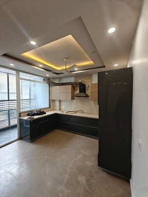 Kitchen in 4 BHK Apartment at Unitech Uniworld City, Sector 30 – for Sale