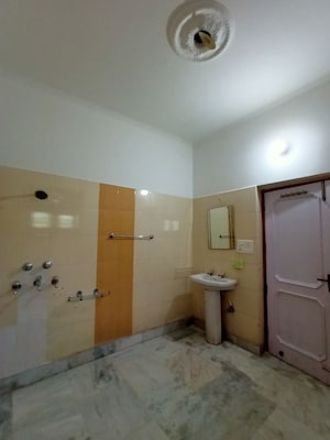 Room in 3 BHK Independent House at Sector 12 Panchkula – for Rent