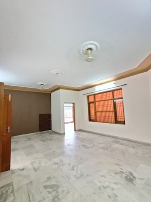 Room in 3 BHK Independent House at Sector 12 Panchkula – for Rent