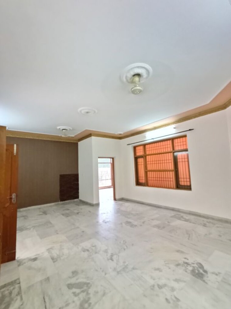 Room, sector 12 panchkula 3 Bedroom 1850 Sq.Ft. Independent House In Sector 12 Panchkula Panchkula 10320300
