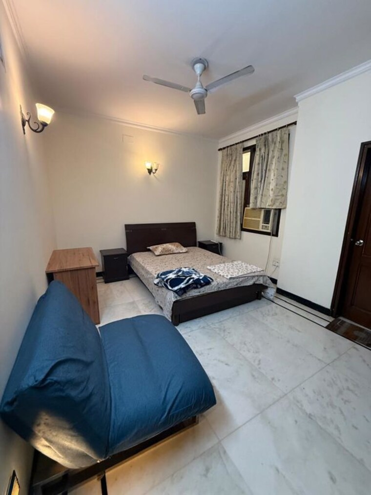 Room, dlf city phase 3 2 Bedroom 360 Sq.Ft. Apartment In Dlf City Phase 3 Gurgaon 10320279