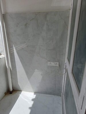 Bathroom in 2 BHK Apartment at Jubilee Apartments, Sector 15 – for Rent