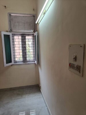 Room in 2 BHK Apartment at Jubilee Apartments, Sector 15 – for Rent