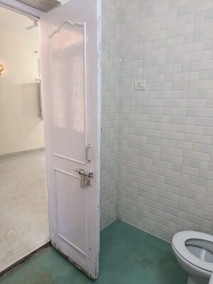 Bathroom in 2 BHK Apartment at Jubilee Apartments, Sector 15 – for Rent