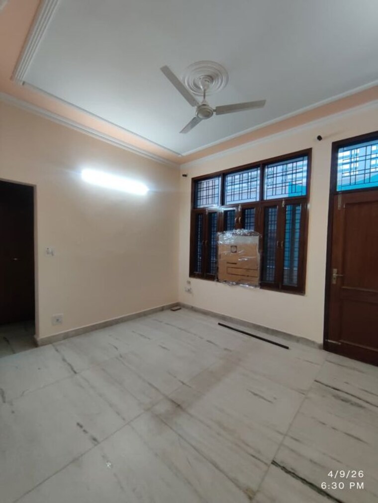 Room, mvl-ipark 2.5 Bedroom 2000 Sq.Ft. Builder Floor In Sector 15 Gurgaon 10320331