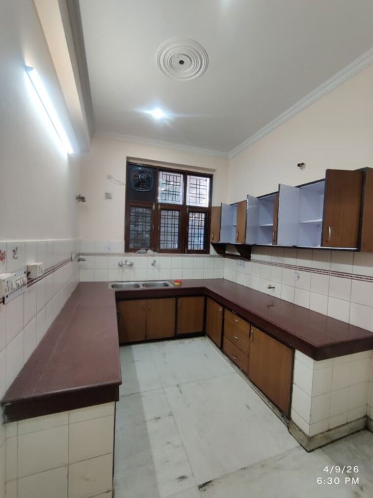 Kitchen, mvl-ipark 2.5 Bedroom 2000 Sq.Ft. Builder Floor In Sector 15 Gurgaon 10320331