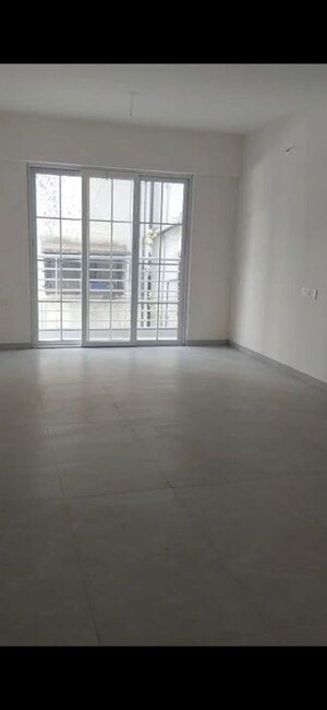 Room in 3 BHK Apartment at Shivajinagar – for Sale