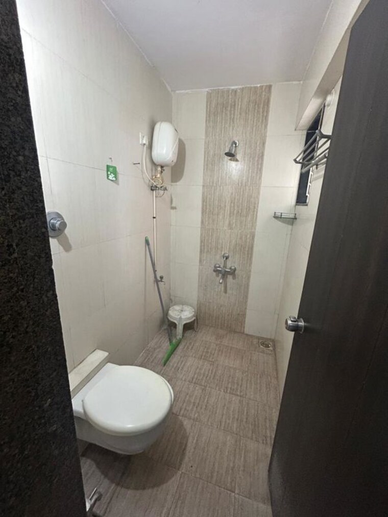 Bathroom, saakshi-parvasaakshi 2 Bedroom 1050 Sq.Ft. Apartment In Pimple Saudagar Pune 10320409