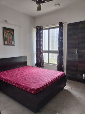 2 BHK Apartment For Sale in Lodha Luxuria Westgate, Majiwada