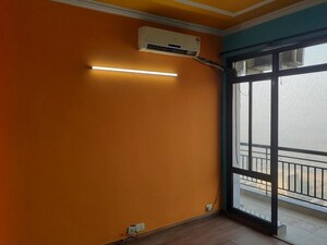 Room in 2 BHK Apartment at Vipul Lavanya, Sector 81 – for Rent