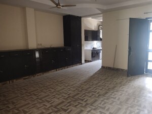 3 BHK Builder Floor For Rent in Sector 46